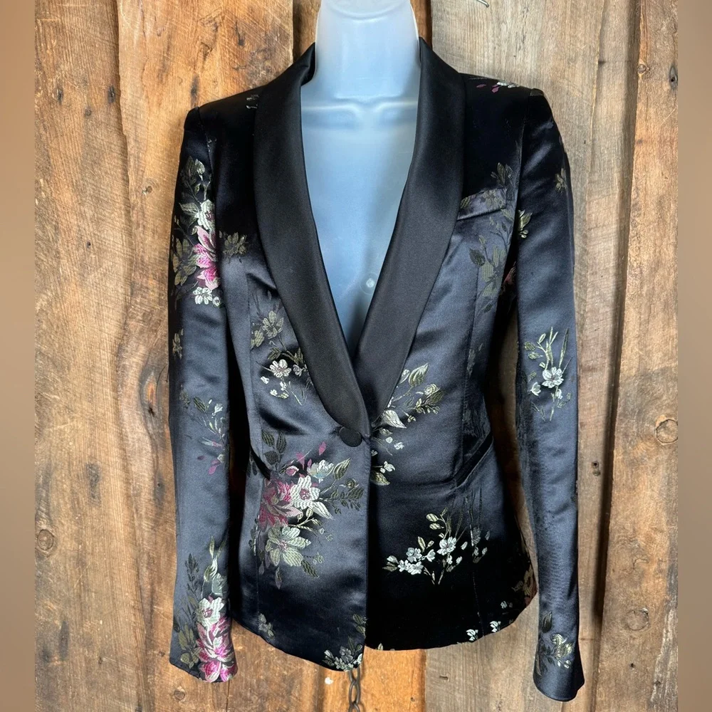 Zara Basic Jacquard Tuxedo Blazer - Size X-Small - Picture 2 of 16